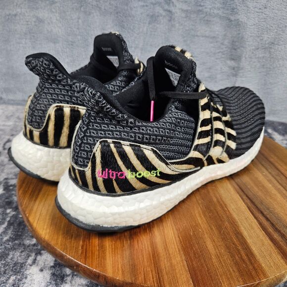 Adidas UltraBoost DNA Animal Pack Zebra Black Men’s Size 10 Running Shoes FZ2730 main image 7